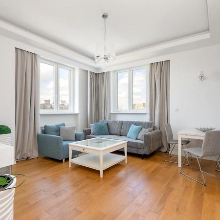 Przestronny Apartament Z Widokiem Na Miasto W Warszawie وارسو المظهر الخارجي الصورة