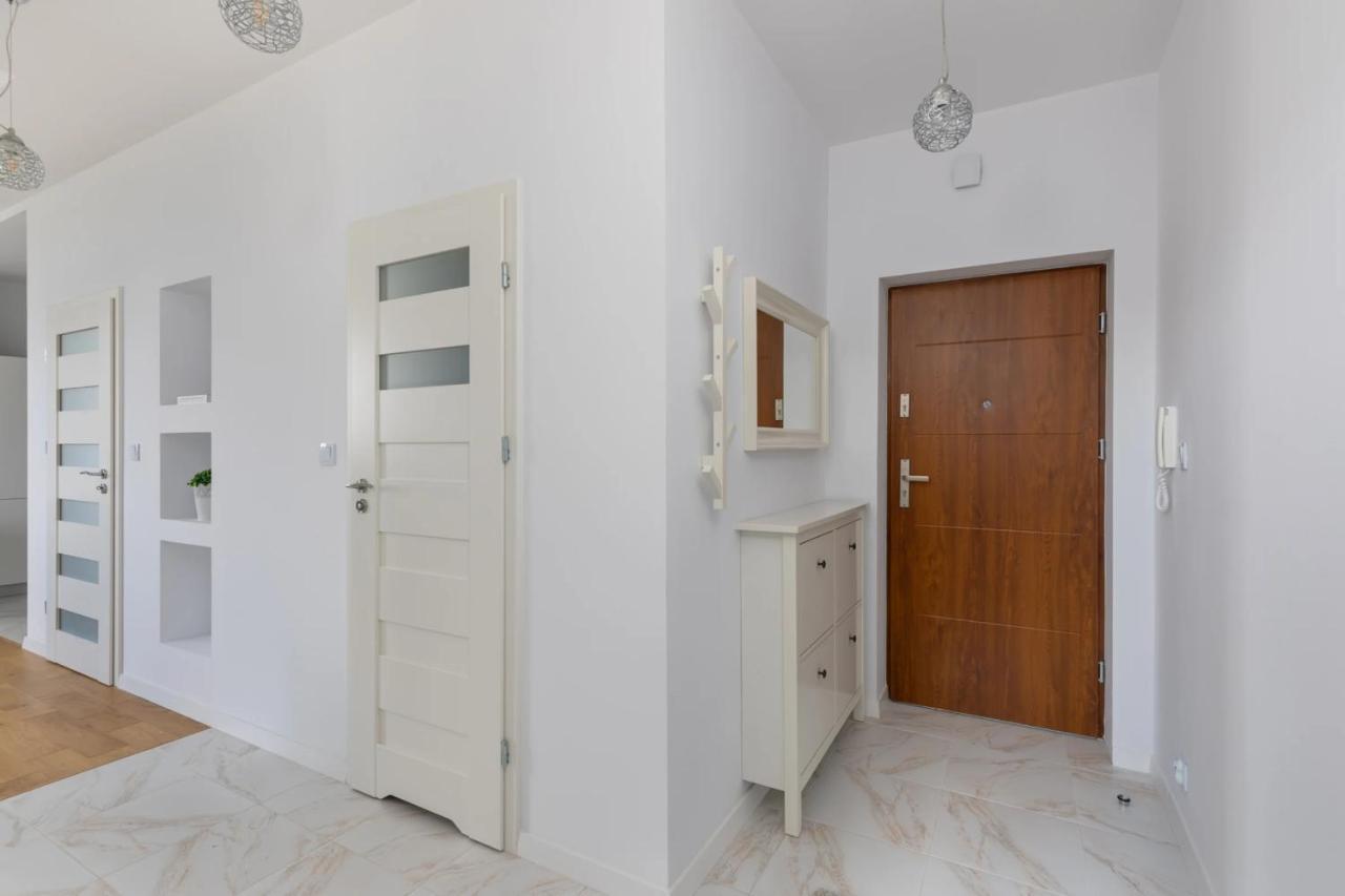 Przestronny Apartament Z Widokiem Na Miasto W Warszawie وارسو المظهر الخارجي الصورة